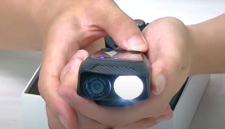 flashlight button