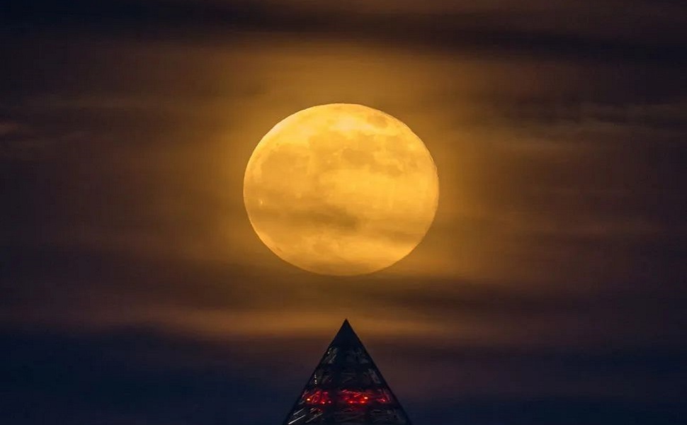 Let's Look Forward to The Supermoon on June 14th Together